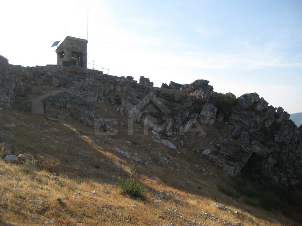 Torre de vigilancia contra incendios forestales en el T.M. de Cañamero (Cáceres)